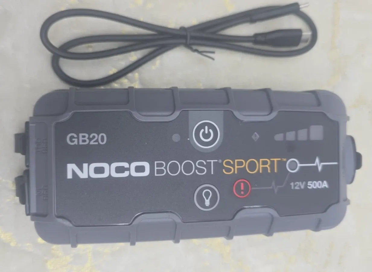 NOCO GB20 Boost Sport 500A 12V Jump Starter Up to 4.0L Petrol Engine - View 2